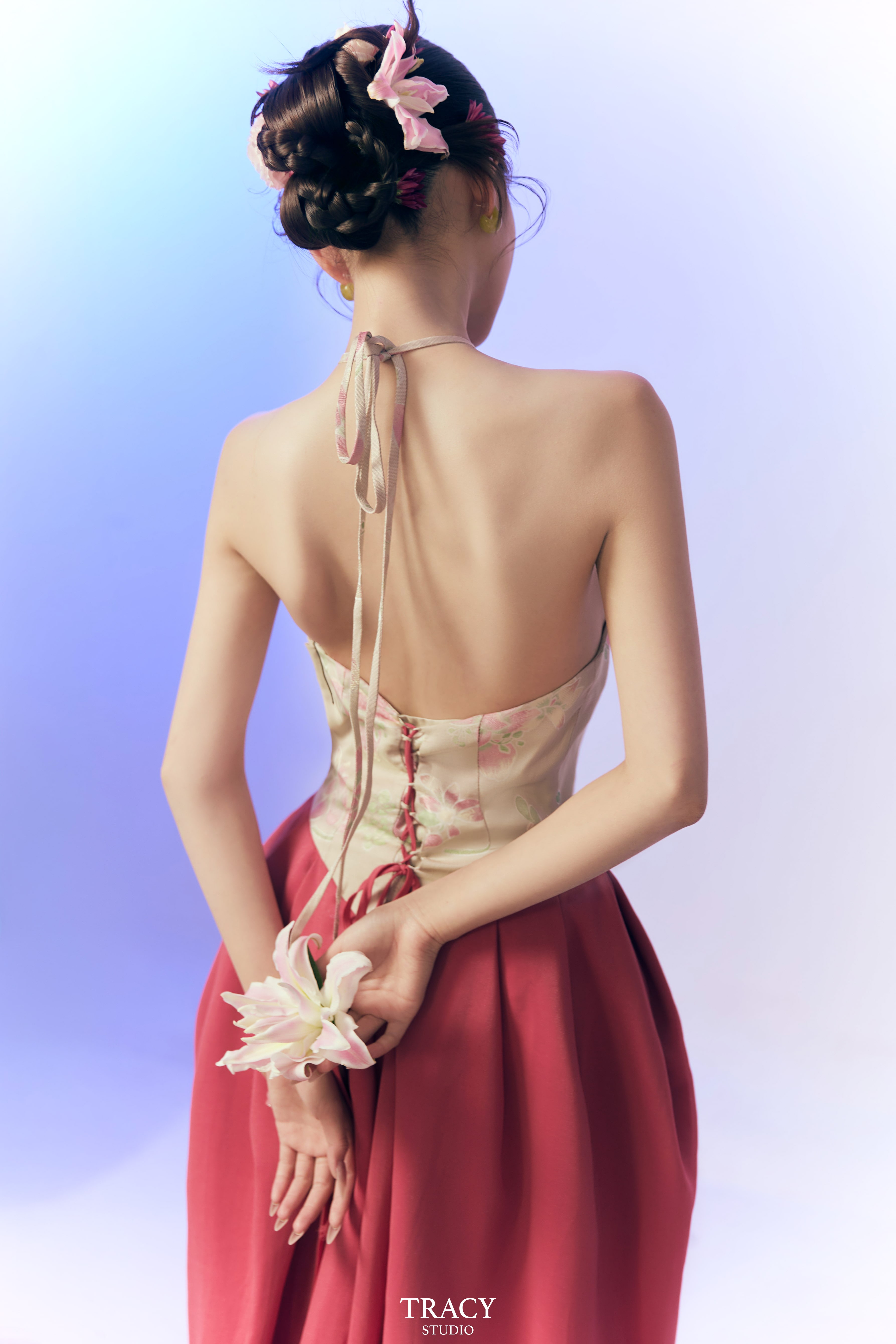 frontend/img/gallery/anh-tet-yem-ao-dai/tracy-studio-chup-anh-yem-bien (5).jpg